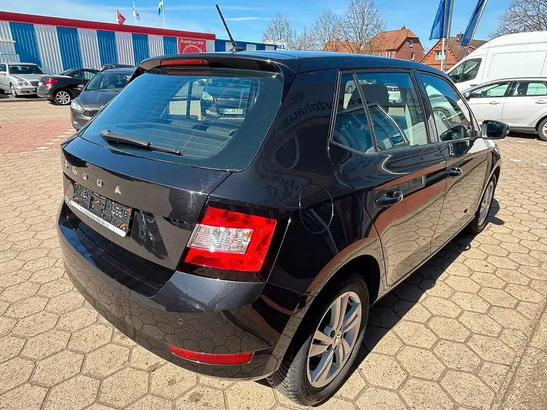Skoda Fabia - Thumbnail 5