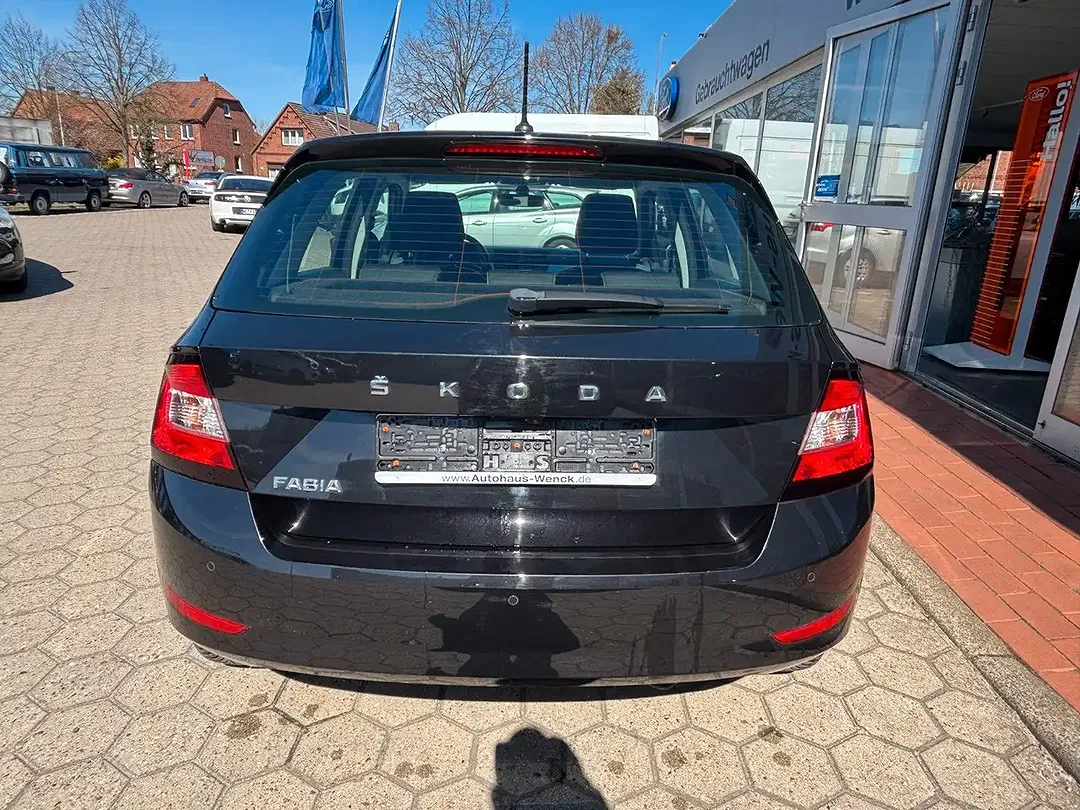 Skoda Fabia - Thumbnail 6