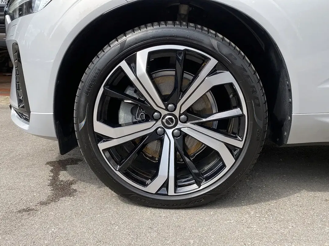 Volvo XC60 - Thumbnail 21