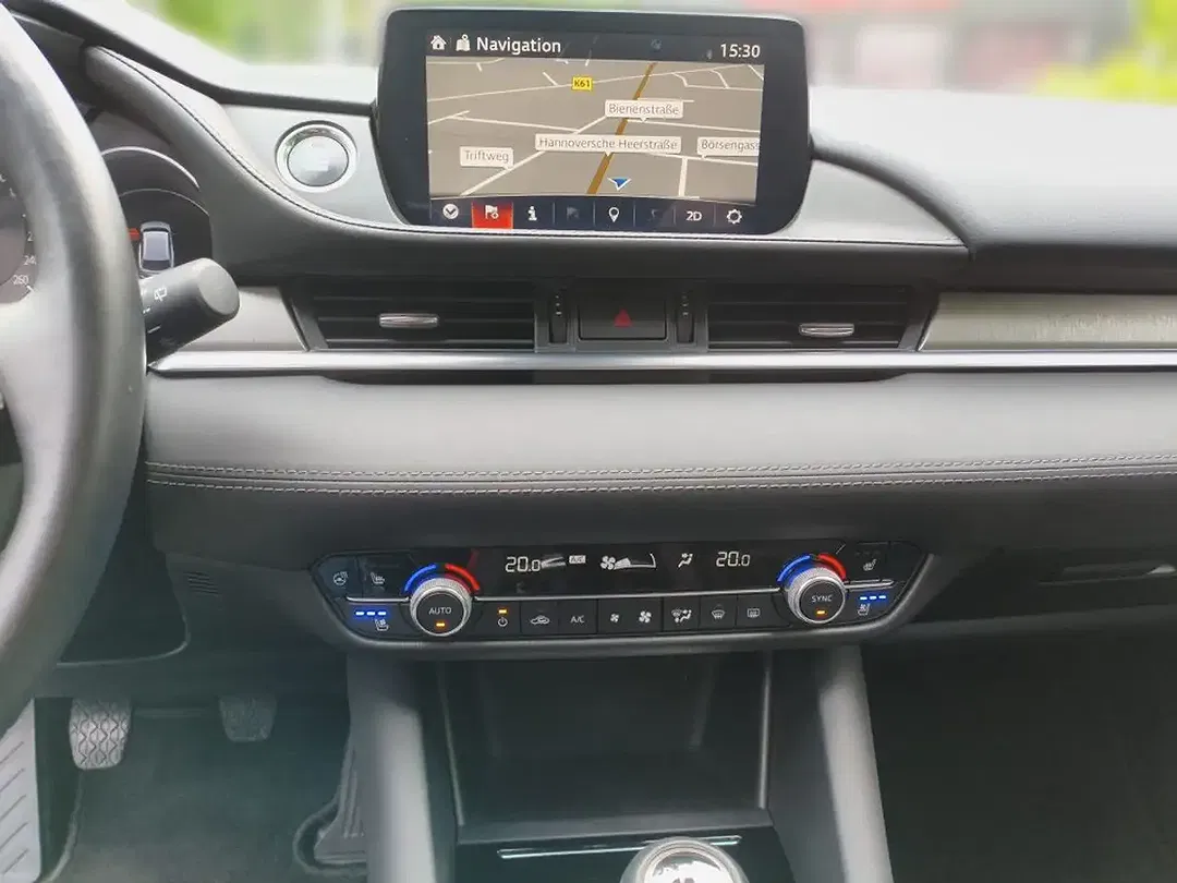 Mazda 6 - Thumbnail 9