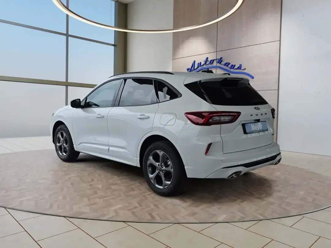 Ford Kuga - Thumbnail 3