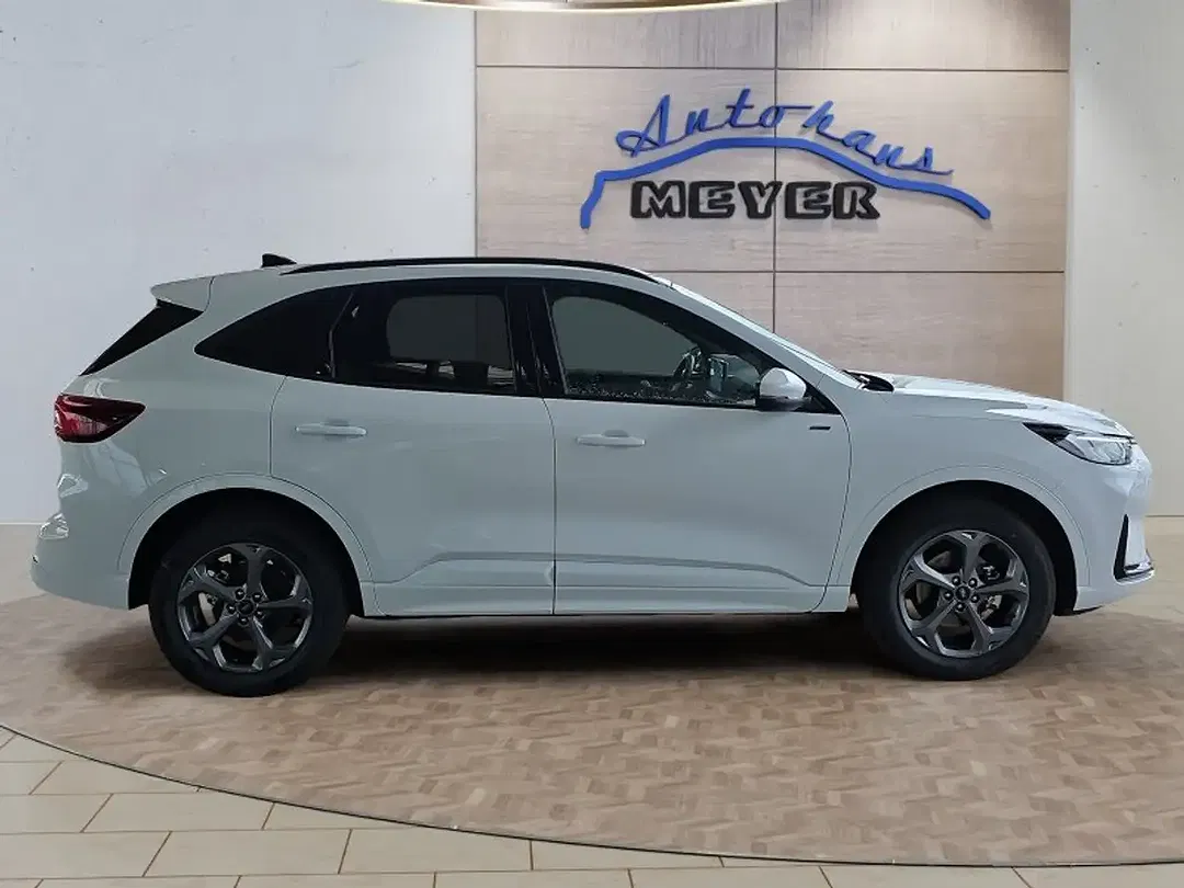 Ford Kuga - Thumbnail 6