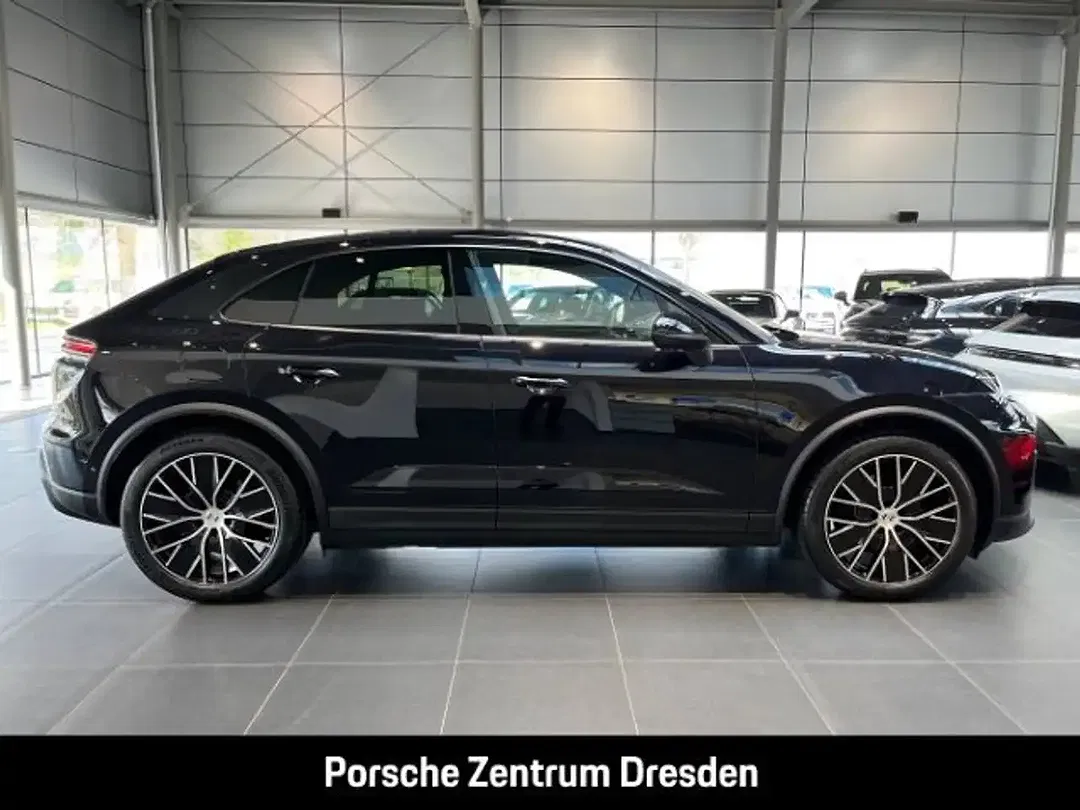 Porsche Macan - Thumbnail 10