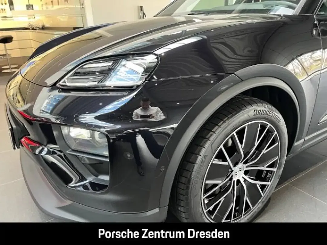Porsche Macan - Thumbnail 11