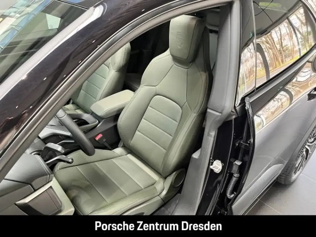 Porsche Macan - Thumbnail 5