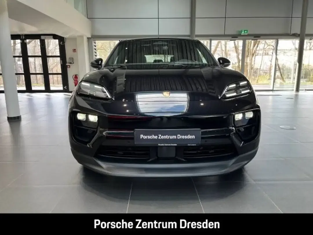 Porsche Macan - Thumbnail 6