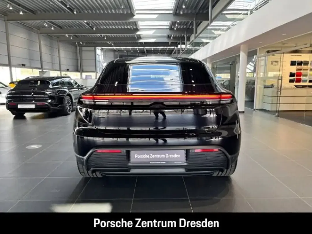 Porsche Macan - Thumbnail 7