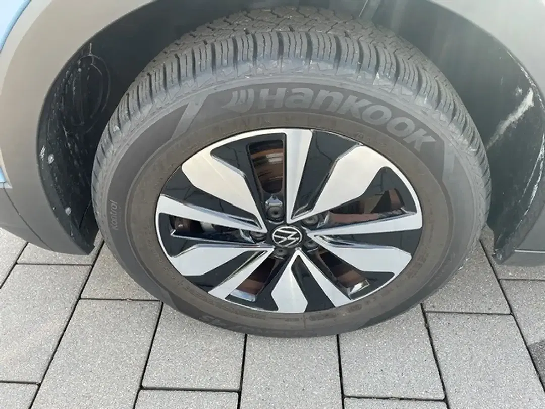 Volkswagen T-Cross - Thumbnail 12