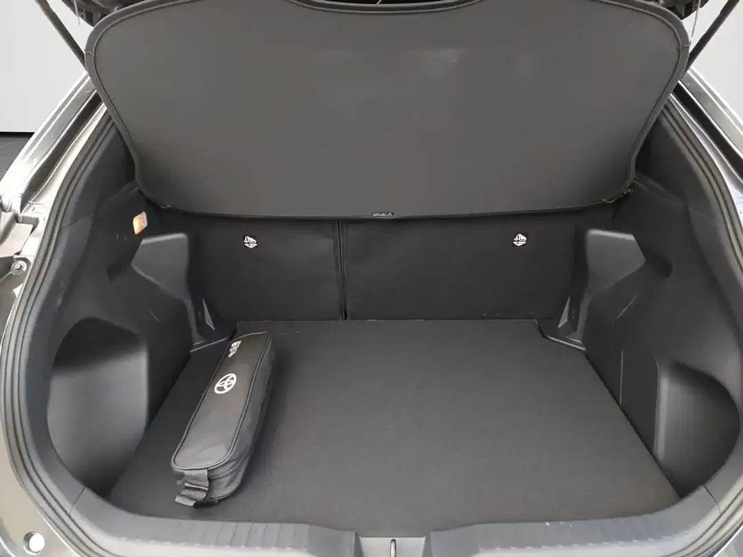 Toyota Yaris Cross - Thumbnail 15