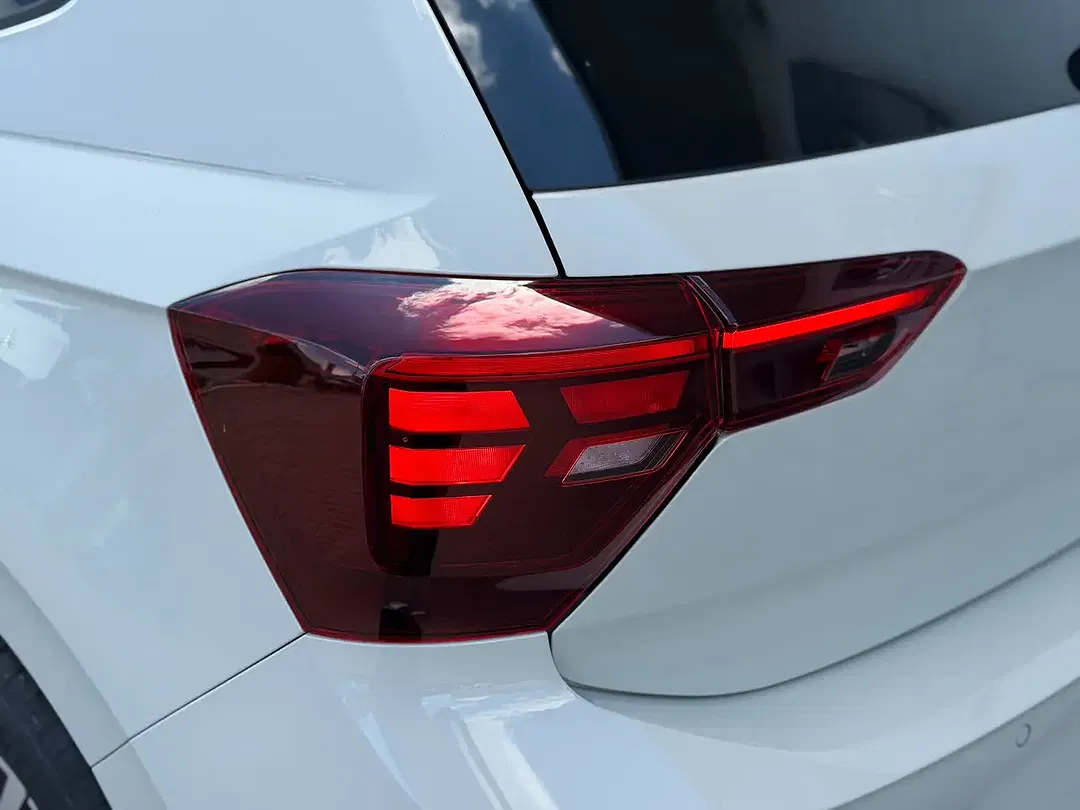 Volkswagen Polo - Thumbnail 7