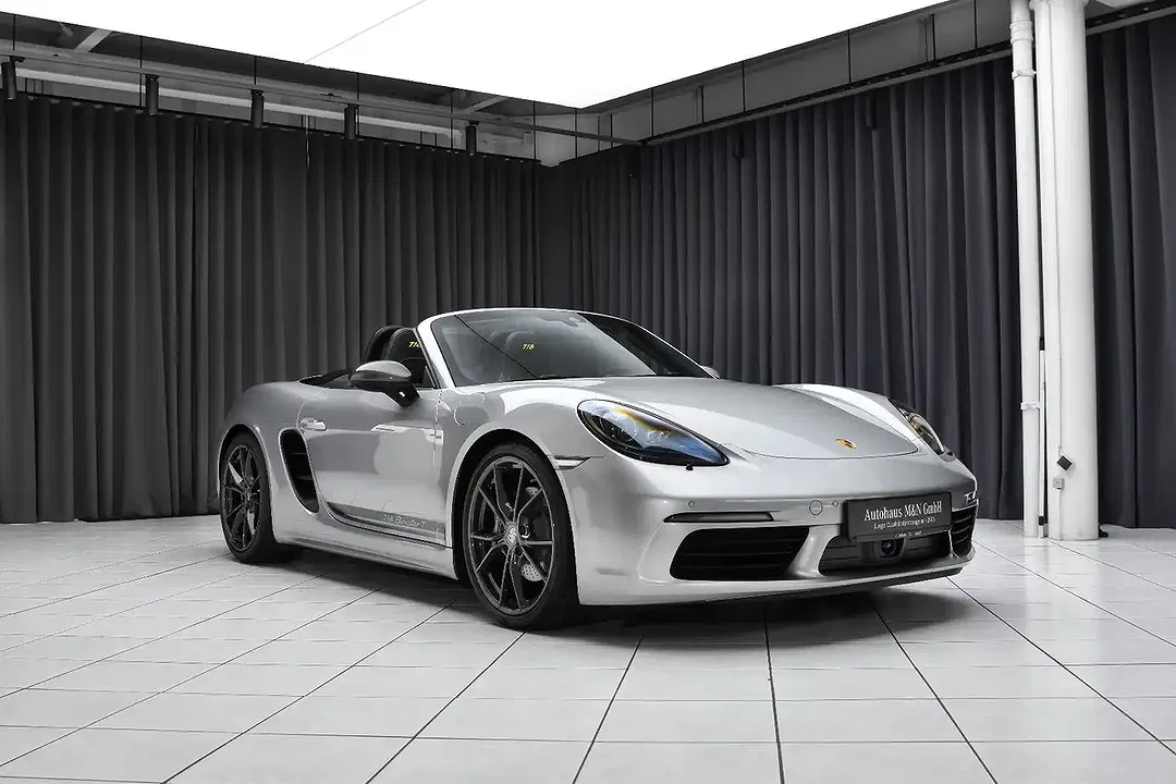 Porsche Boxster - Thumbnail 11