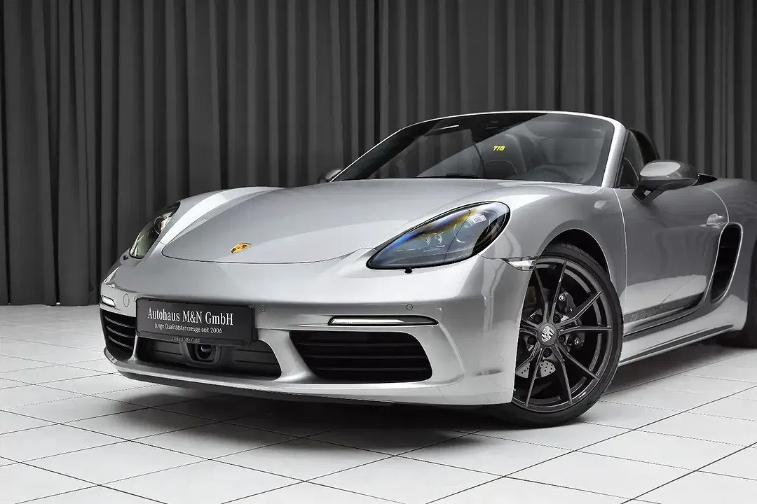 Porsche Boxster - Thumbnail 3