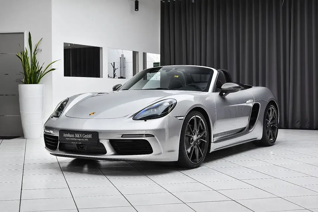 Porsche Boxster - Thumbnail 5