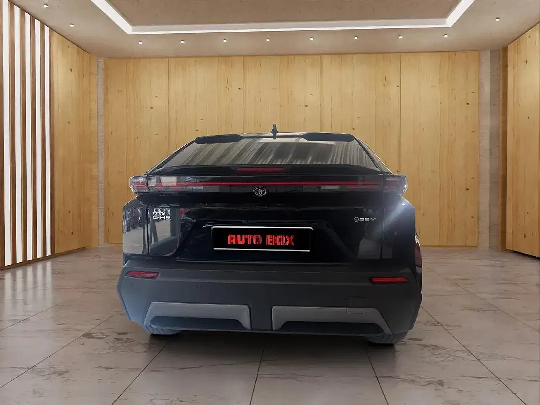 Toyota C-HR - Thumbnail 4