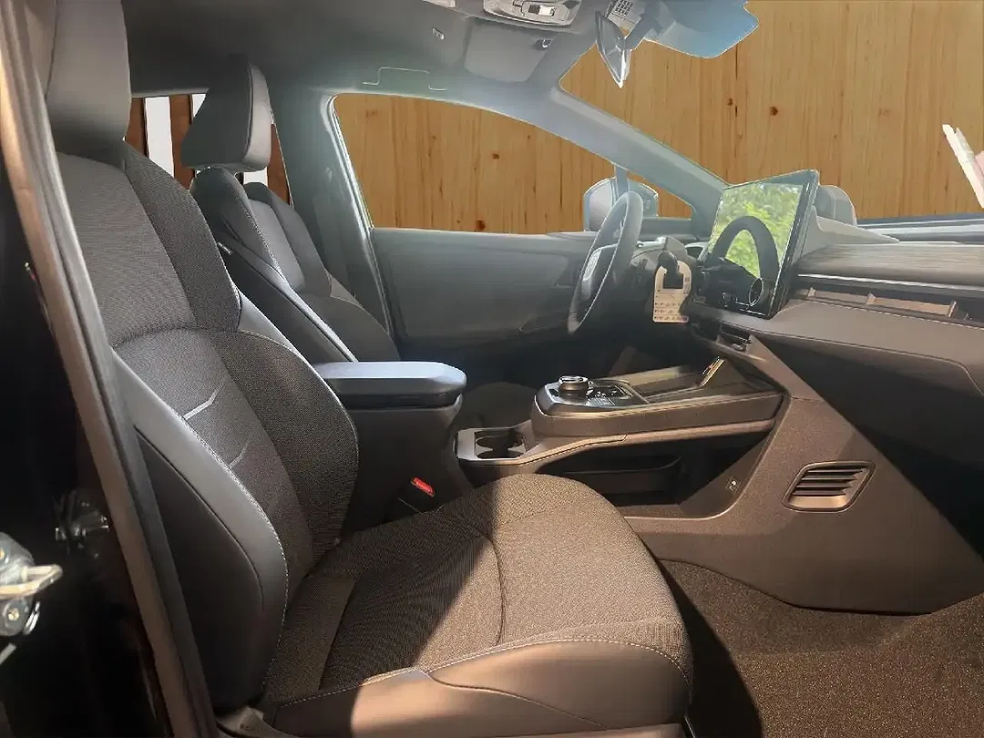 Toyota C-HR - Thumbnail 7