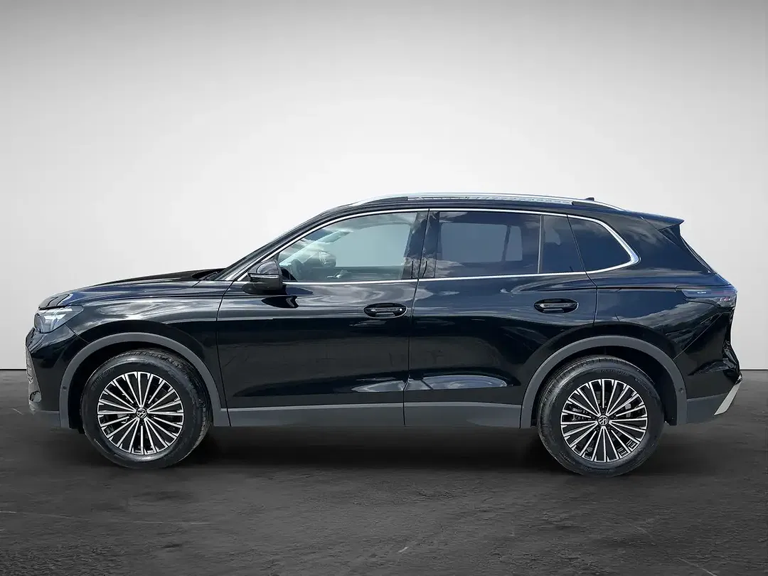 Volkswagen Tiguan - Thumbnail 3