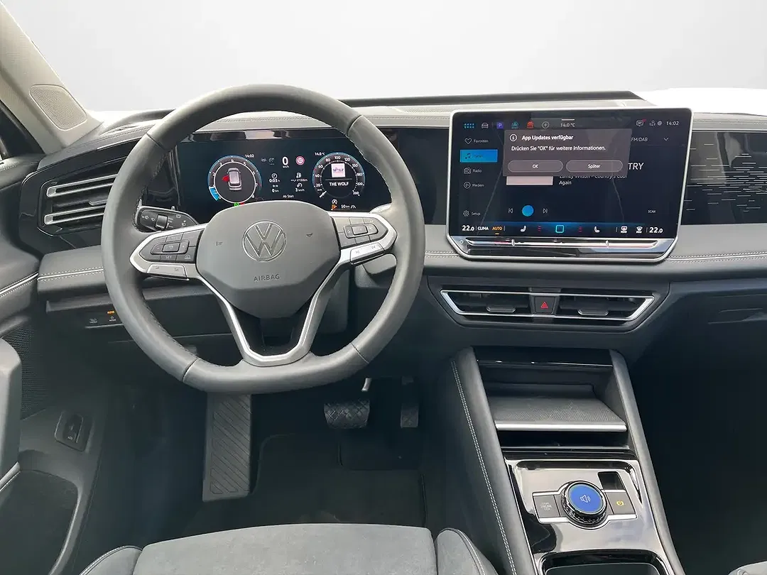 Volkswagen Tiguan - Thumbnail 8