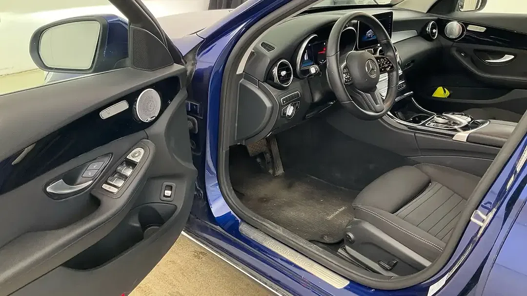 Mercedes-Benz C 300 - Thumbnail 4