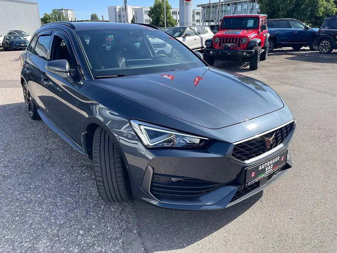 CUPRA Leon - Thumbnail 3