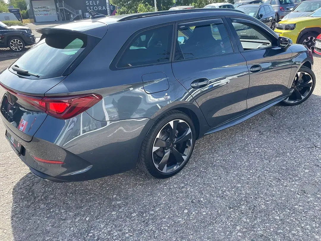 CUPRA Leon - Thumbnail 4
