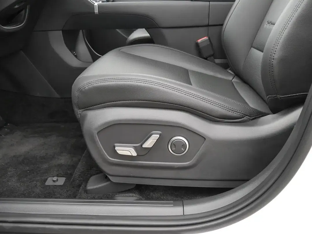 Hyundai SANTA FE - Thumbnail 12