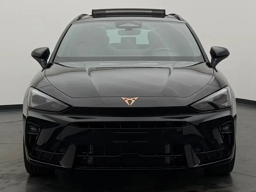 CUPRA Leon - Thumbnail 2