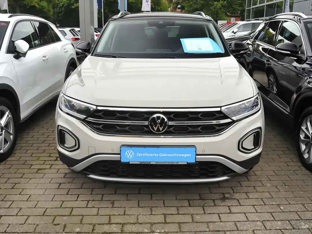 Volkswagen T-Roc - Thumbnail 2