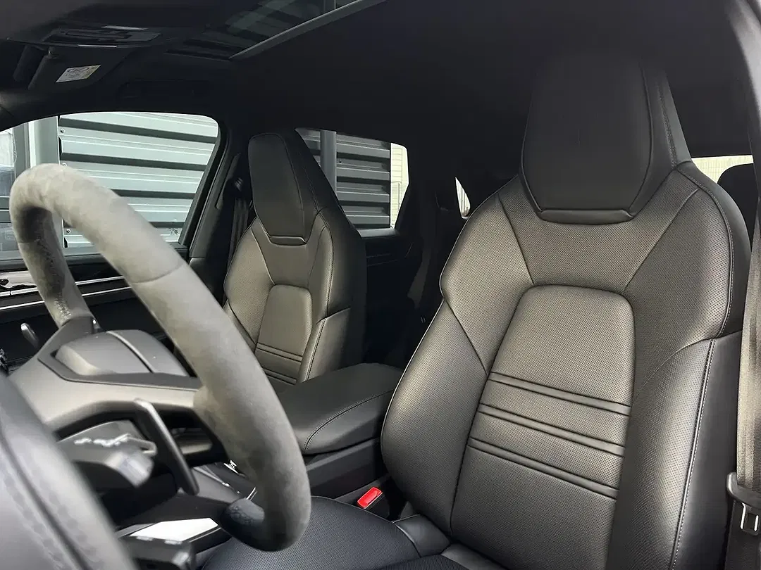Porsche Cayenne - Thumbnail 5
