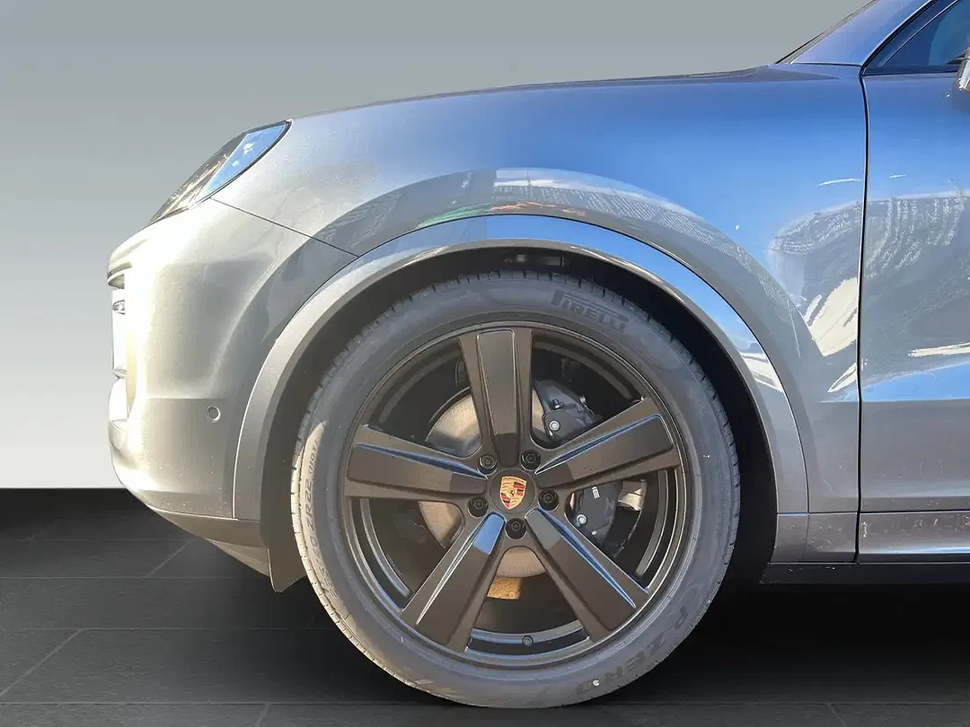 Porsche Cayenne - Thumbnail 8