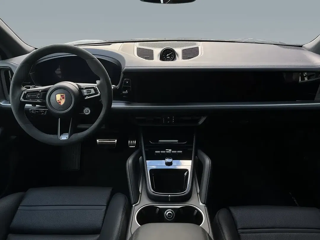 Porsche Cayenne - Thumbnail 9