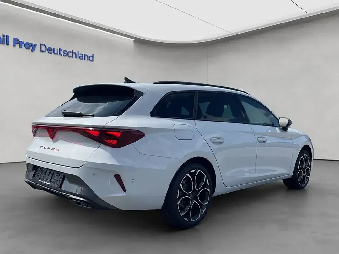 CUPRA Leon - Thumbnail 5