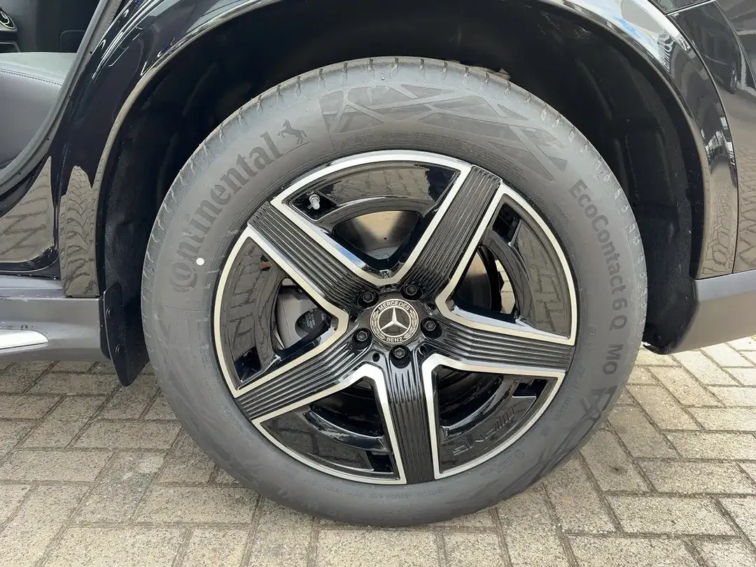 Mercedes-Benz GLC 220 - Thumbnail 12