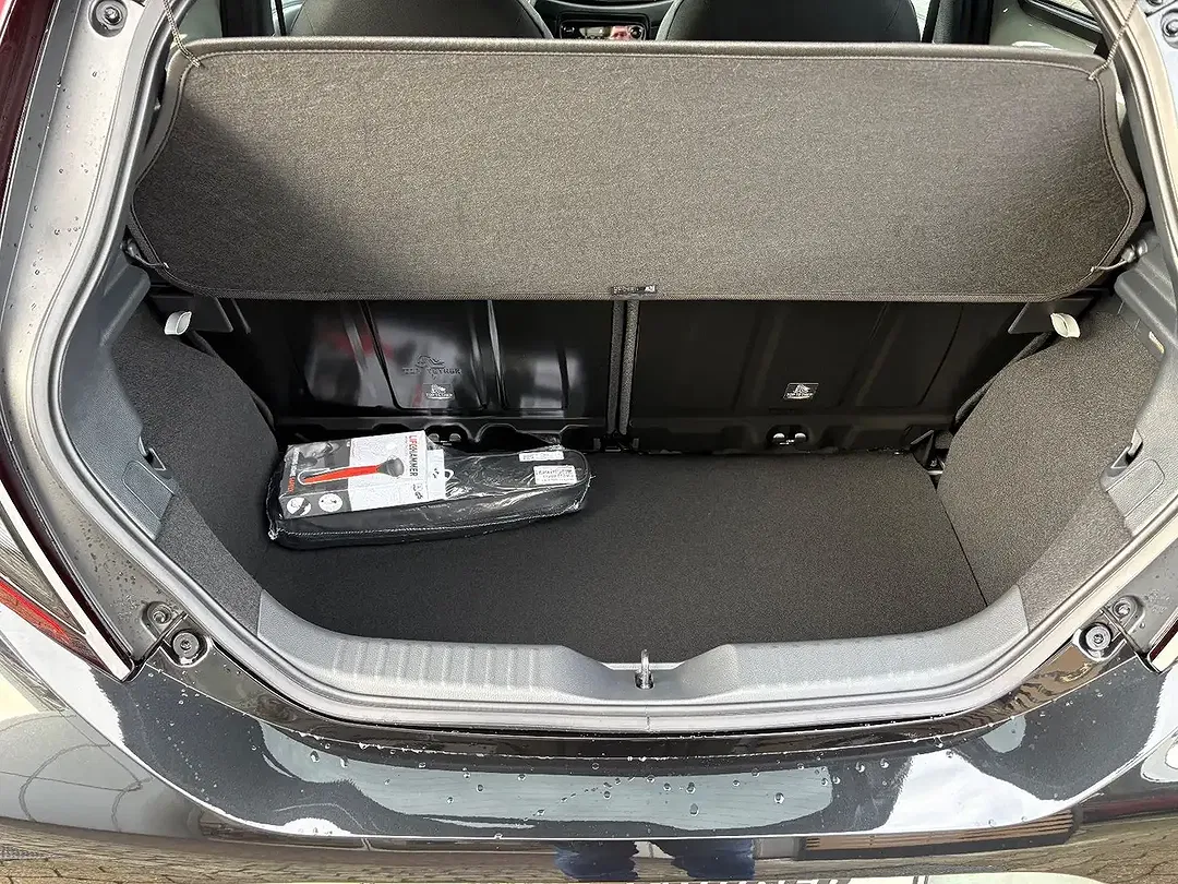 Toyota Aygo - Thumbnail 3