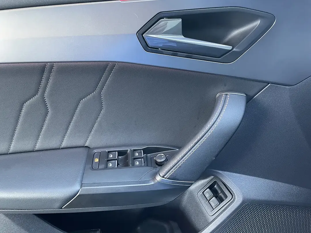 SEAT Leon - Thumbnail 11