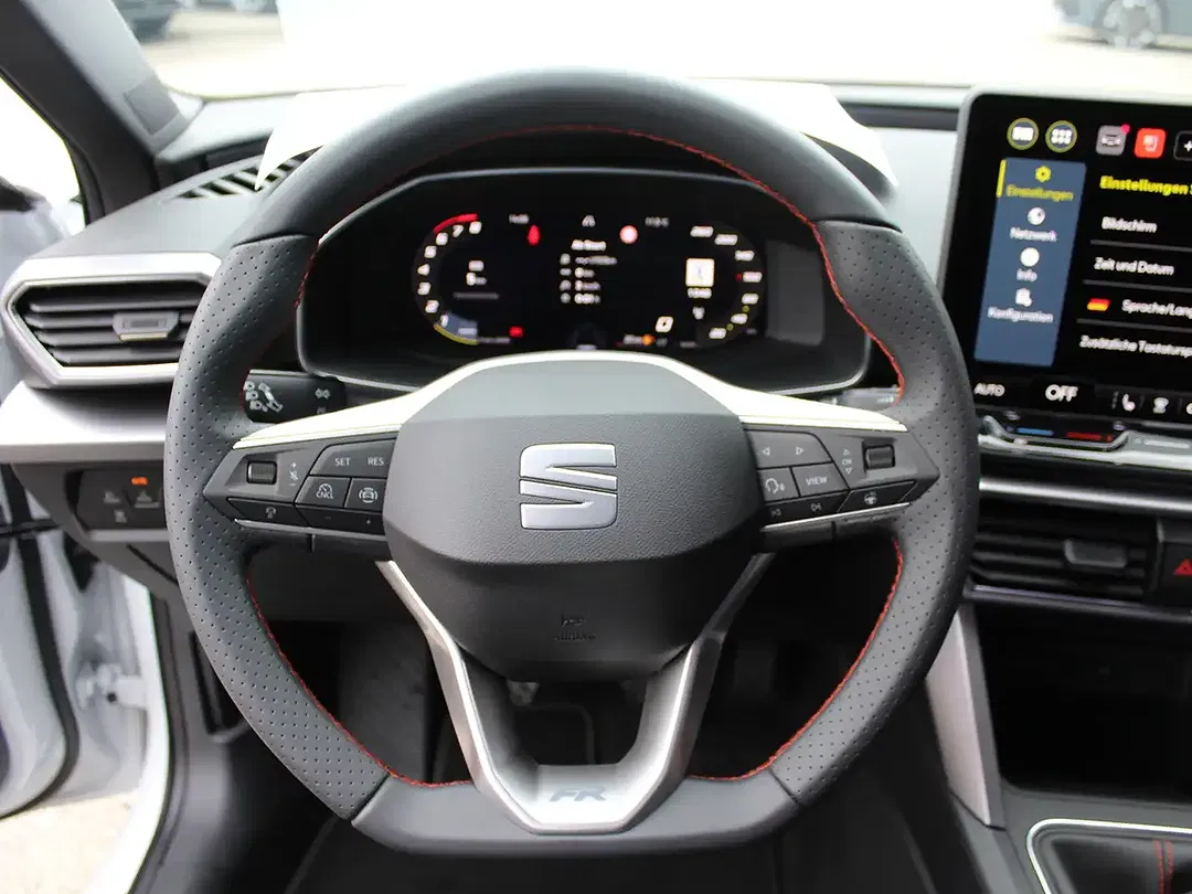 SEAT Leon - Thumbnail 11