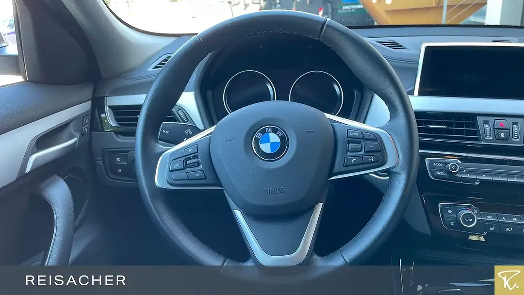 BMW X2 - Thumbnail 4