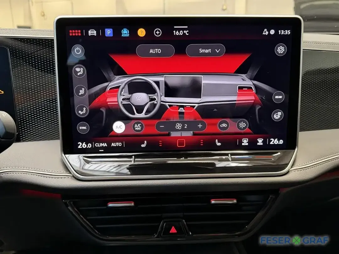 Volkswagen Passat - Thumbnail 13