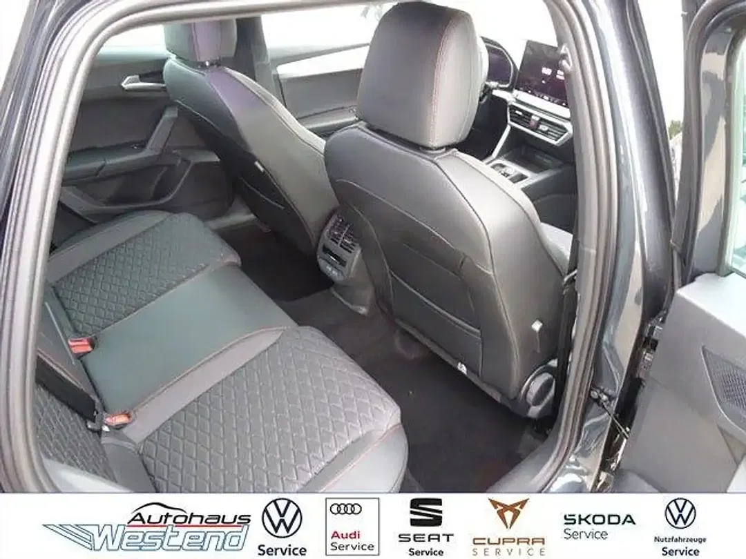 SEAT Leon - Thumbnail 10