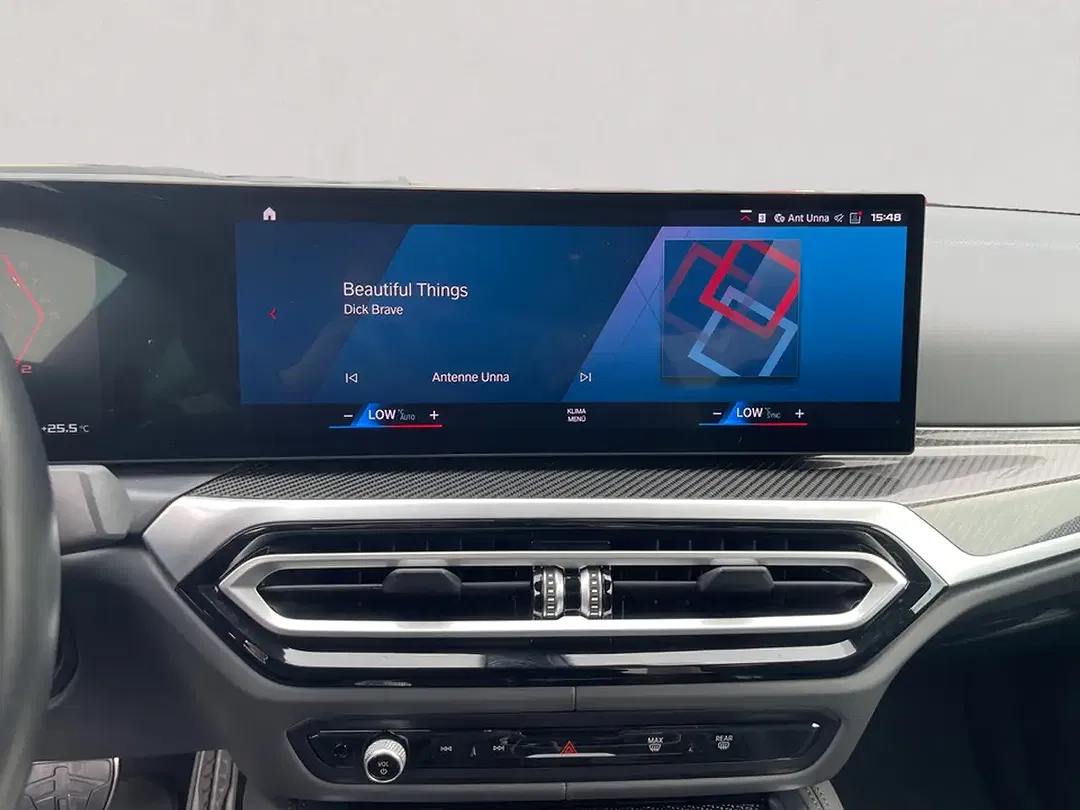 BMW M4 - Thumbnail 10