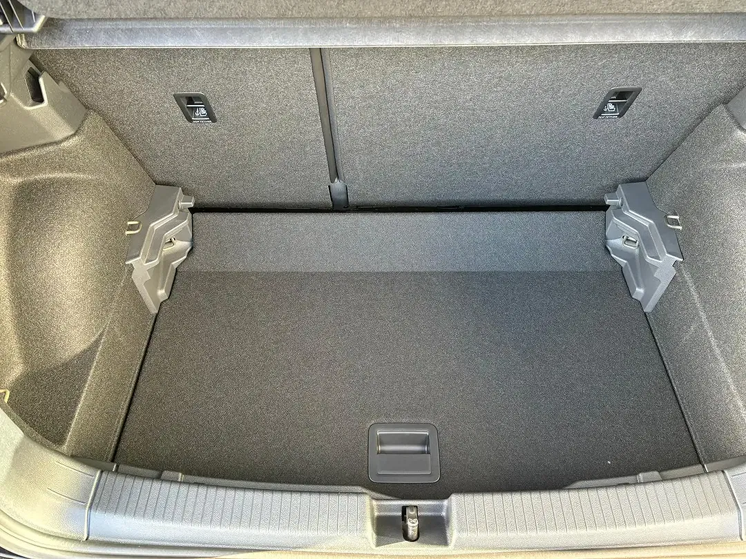 Volkswagen T-Cross - Thumbnail 5