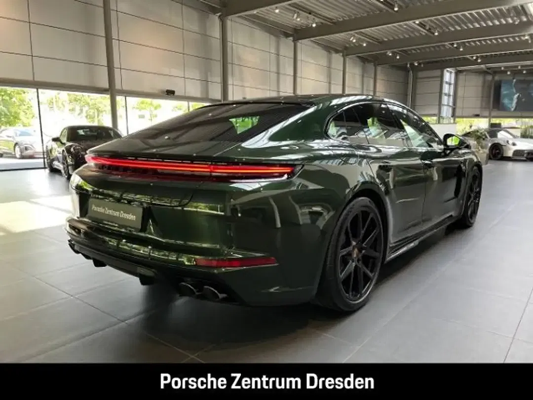 Porsche Panamera - Thumbnail 8