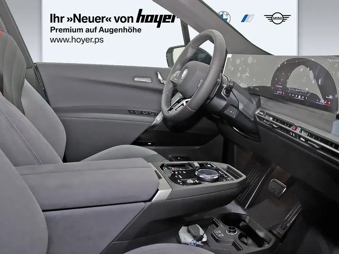 BMW iX - Thumbnail 4