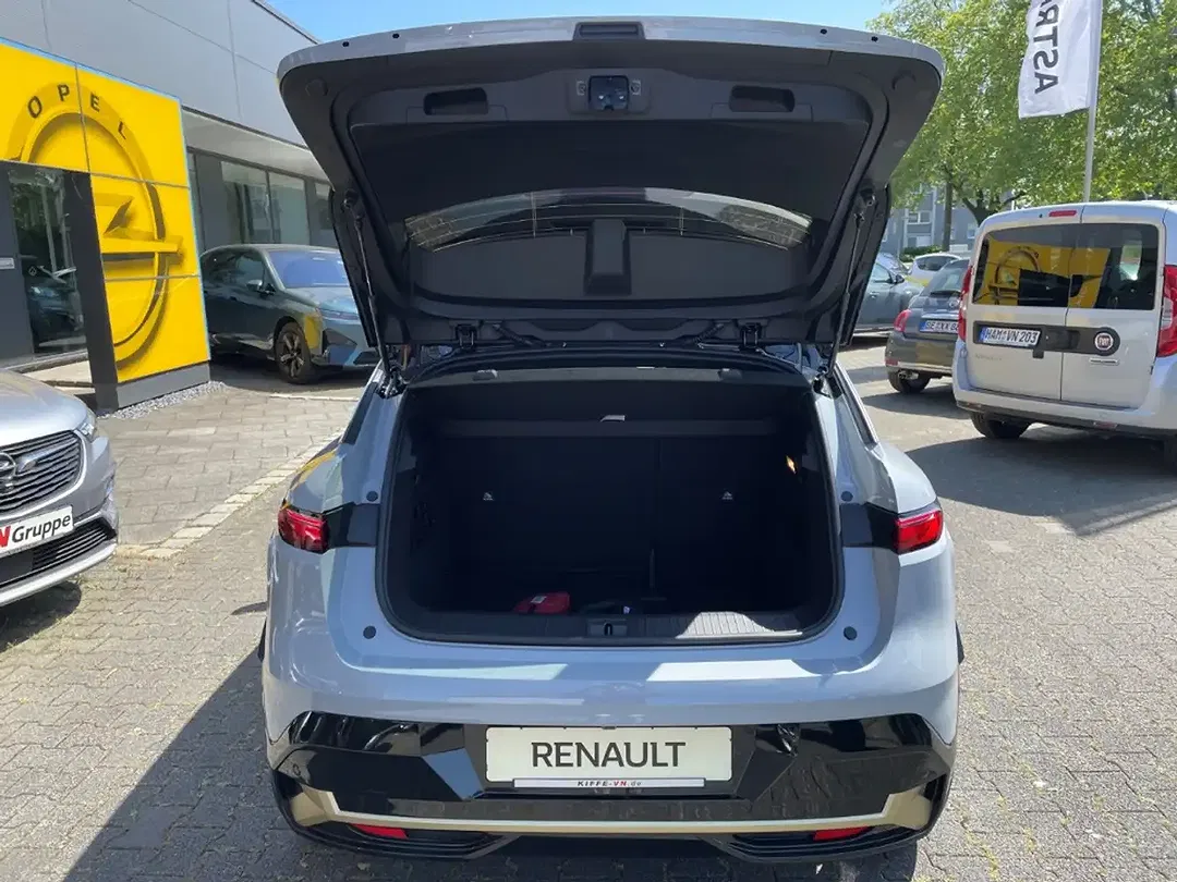 Renault Megane E-Tech - Thumbnail 5
