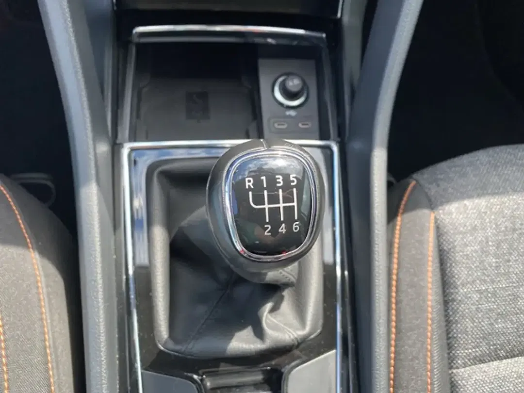 Skoda Karoq - Thumbnail 7