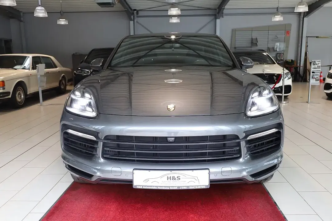 Porsche Cayenne - Thumbnail 8