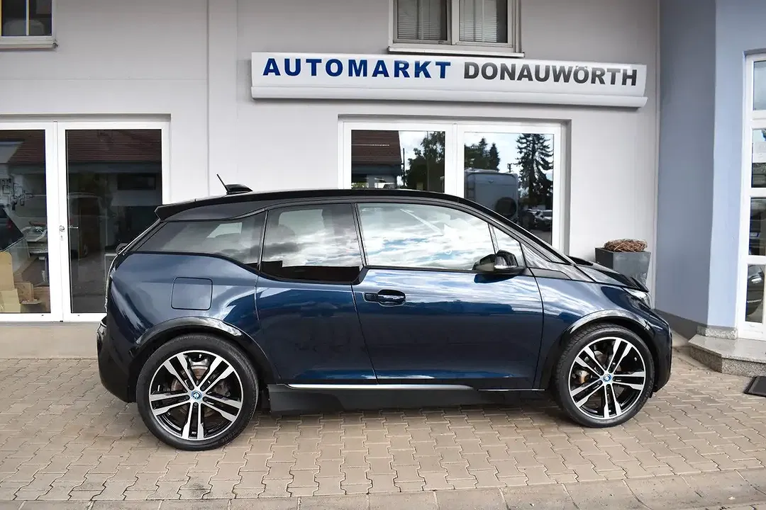 BMW i3 - Thumbnail 7