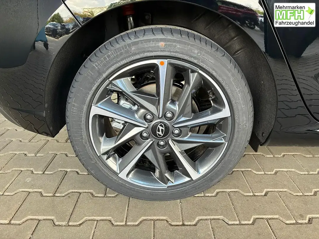 Hyundai i30 - Thumbnail 11