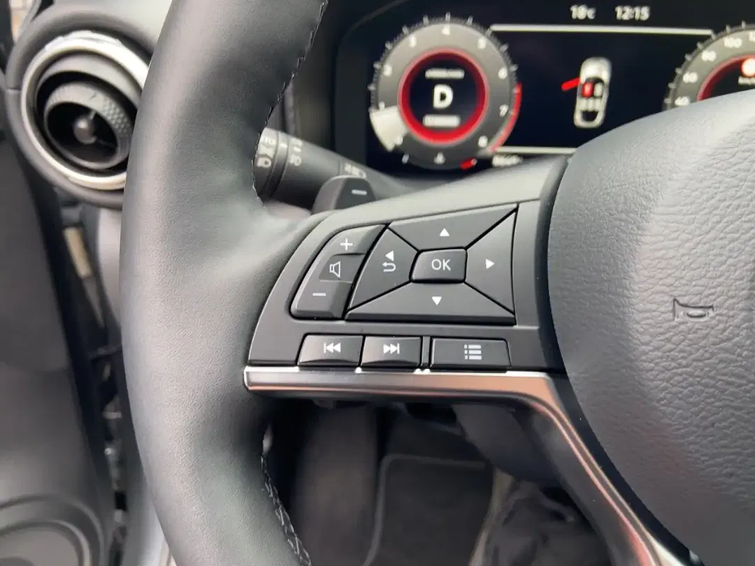 Nissan Juke - Thumbnail 9