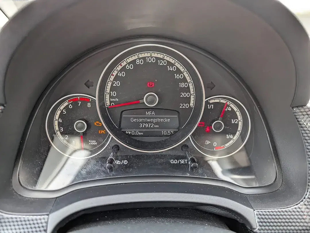 Volkswagen up! - foto 8