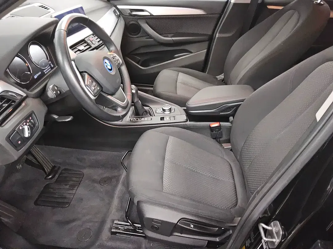 BMW X1 - Thumbnail 8